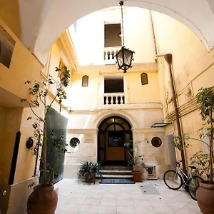 azzurretta-guest-house.lecce-hotels.com/